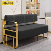 Canapé de salon moderne en tissu doux, design épuré, avec éléments en acier inoxydable, pour la maison et les espaces d'attente
