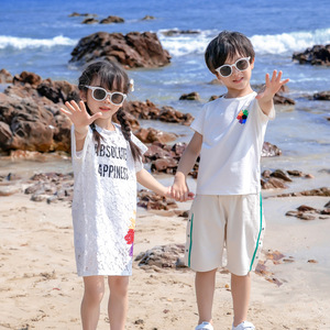 2023มาใหม่ฤดูร้อนวันหยุดครอบครัวเสื้อผ้าดอกไม้ชายหาดวันหยุดแม่และฉันเสื้อผ้ามินิฉันเสื้อผ้าครอบครัว - Product Image 3