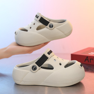 Nouvelles sandales légères et respirantes à bout fermé pour enfants 2024, style unisexe pour garçons, filles et bébés, chaussons pour enfants - Product Image 2