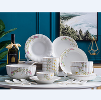 Vaisselle en céramique de luxe blanche en vrac, 22 pièces, service de table en porcelaine avec bordure dorée