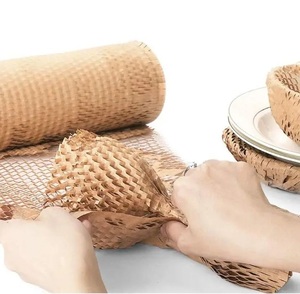 <span class=keywords><strong>Rouleau</strong></span> de <span class=keywords><strong>papier</strong></span> kraft alvéolé brun pour emballage de protection recyclable – Matériau de protection environnementale - Product Image 1