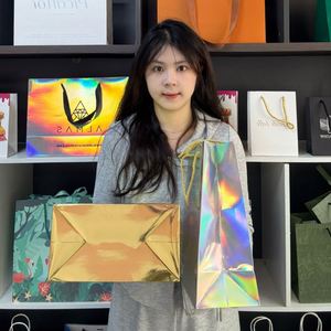 Customized Logo Jewelry Gift Bag Holographic Luxury Paper Bag with Handle Jewelry Gift Bag Bolsas De Papel - Product Image 5