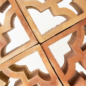 Pannello Decorativo da Parete Sirocco in Terracotta con Design Geometrico Quadrato - Product Image 5