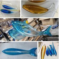 Grand lustre en céramique blanche, éclairage moderne, grands poissons, fleurs de poisson, lampes suspendues pour projet de hall de villa d'hôtel