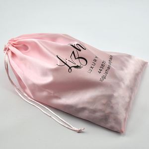 Sac pour extensions de cheveux vierges en satin rose imprimé en flexographie personnalisé - Product Image 5