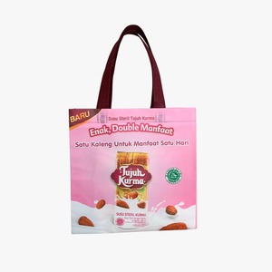 กระเป๋าผ้าสปันบอนด์เคลือบลามิเนตแบบใช้ซ้ำได้ ราคาดีที่สุด พิมพ์ลายสกรีน หูหิ้วยาวแบบมือจับ สำหรับใช้ในงานแสดงสินค้าเชิงพาณิชย์ประจำวัน รับสั่งทำตามแบบ - Product Image 2