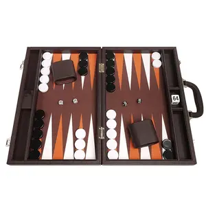 Jogo de tabuleiro recreativo marrom, fábrica, venda direta, 18 polegadas, chips de tabuleiro, couro, conjunto de backgammon
