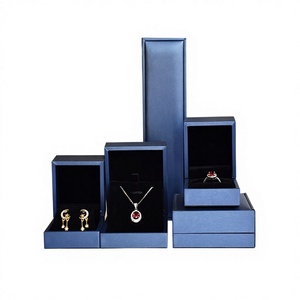 กล่องใส่เครื่องประดับ PU สี่เหลี่ยมเรียบง่าย กล่องใส่แหวน กล่องใส่จี้สร้อยคอ กล่องใส่กำไลข้อมือ กล่องเก็บเครื่องประดับบุผ้ากำมะหยี่ - Product Image 4