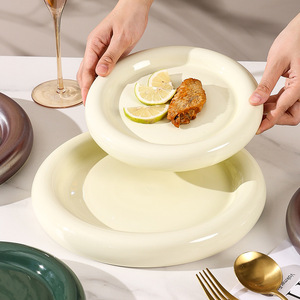 จานเซรามิกดีไซน์หรูหรา สีพื้น สำหรับเสิร์ฟสเต็ก พาสต้า และของหวาน - Product Image 4
