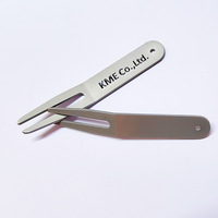 Accessoires de golf personnalisés : Clips de chapeau de golf avec logo sur mesure, Outils de réparation de divots de golf personnalisés pour clubs, Clips de chapeau de golf de forme personnalisée