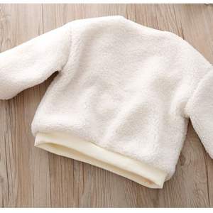 Ensemble <span class=keywords><strong>en</strong></span> tricot pour enfants <span class=keywords><strong>en</strong></span> <span class=keywords><strong>deux</strong></span> pièces, design de mode automne-hiver 2022, motif de renne de Noël, mini-jupe rouge et haut à manches longues pour les <span class=keywords><strong>petites</strong></span> <span class=keywords><strong>filles</strong></span> - Product Image 6