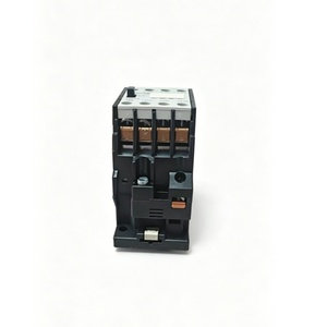 3TH8031-0XM0 (3TH80310XM0) Relé Contactor Trifásico CA 50HZ 220 V 380 V CA-15 6 A; CC-13 0.25 A AUX. Contactos 3 NO + 1 NC - Product Image 4