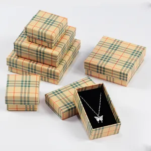 Kotak perhiasan kalung gelang kertas kardus mewah kemasan dengan Logo kustom
