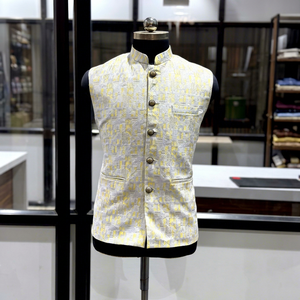 Gilet pour homme de style chinois à col mandarin, motif géométrique jaune et gris, en polyester tissé, à simple boutonnage, vêtement d'extérieur - Product Image 1