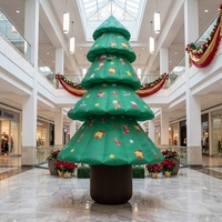 Sapin de Noël gonflable populaire avec boîtes cadeaux et étoile sur le dessus pour l'aménagement de scènes de Noël commerciales en magasin ou en cour