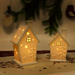 Decoración Navideña de Cerámica Blanca Personalizada con Forma de Casa, Decoración para el Hogar - Product Image 3