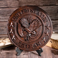 Plaque en bois sculptée à la main avec emblème d'aigle rond, médaillon mural, cadeau décoratif patriotique pour les services d'honneur