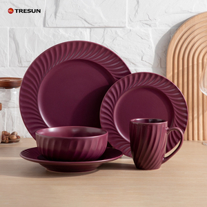 Service de table en grès mat bordeaux personnalisé avec motif tourbillonnant en relief, assiettes, bols, tasses à café, compatible micro-ondes et lave-vaisselle, pour la cuisine - Product Image 1