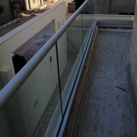 Rampe en verre à profil en U en aluminium de luxe moderne pour balcon, escalier, villa, de haute qualité