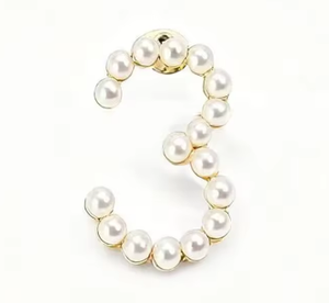 Spilla con Perle Placcata Oro, Numero Misto da 0 a 9, Gioiello Regalo per Confraternite e Sorellanze - Product Image 4