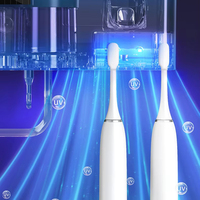 Organisateur d'accessoires de salle de bain OEM mural, porte-brosse à dents UV, distributeur automatique de dentifrice, porte-brosse à dents 3 tasses
