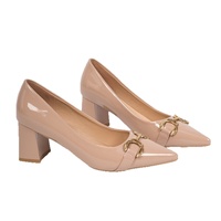 Escarpins à bout pointu en cuir verni couleur unie à talon carré, tendance, toutes saisons, pour femmes grandes tailles, nouvelle collection 2026
