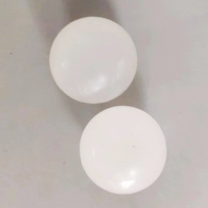 Bola de <span class=keywords><strong>Poliuretano</strong></span> Rígido (PUR) Blanca Sólida de 25mm a Bajo Precio para Vibración, Disponible en 16mm, 18mm, 20mm, 22mm, 28mm, 30mm, 32mm, 35mm, 40mm, 45mm, 50mm - Product Image 1