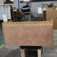 Meuble-lavabo suspendu avec vasque simple et surface texturée unique effet parquet