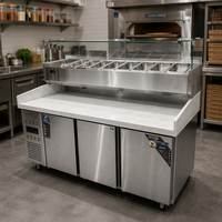 Table de préparation de pizzas commerciale réfrigérée en acier inoxydable avec protection anti-éclaboussures en verre et bacs GN