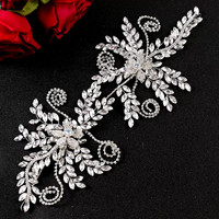 Robe de soirée de mariée élégante et luxueuse pour femmes, ornée de strass 3D faits à la main, idéale pour les banquets et les soirées dansantes