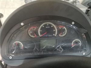 Neumático para Motoniveladora GR100 de 100 hp de Alta Calidad a Precio Económico en Venta - Product Image 2