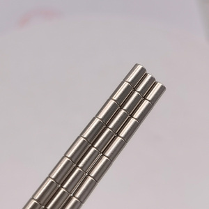 Aimants cylindriques en néodyme D3x5mm, petits aimants en terres rares pour couvercles de rouge à lèvres, absorption de feuilles magnétiques, tableau blanc et <span class=keywords><strong>avis</strong></span>. - Product Image 6