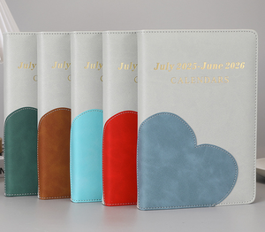 A5 créatif 2026 cahier en forme de coeur nouvel an calendrier <span class=keywords><strong>livre</strong></span> couture reliure épaissie travail bloc-notes Portable élégant PU - Product Image 1
