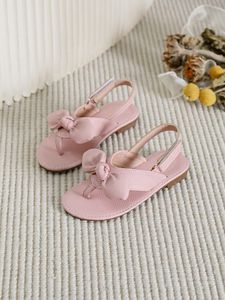 Sandales d'été en gros pour filles, en cuir souple, avec nœud décoratif, style tongs - Product Image 3