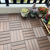 Dalles de terrasse emboîtables carrées en WPC étanches 2026, gaufrées 3D, à clipser, pour balcon, jardin et parc au Canada