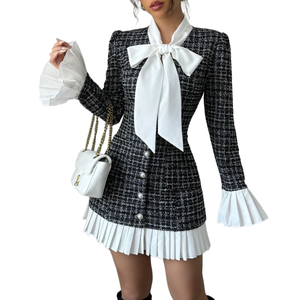 Vestido Mini <span class=keywords><strong>de</strong></span> Mujer con Estampado Sólido, Cuello Peter Pan, Corte Ajustado, Pliegues Delanteros, Logotipo, Tejido Transpirable para Otoño - Product Image 1