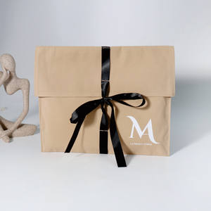 展示会や小売包装用のシルクスクリーンロゴ入りベルベットブーケ包装装飾封筒リボン付きダストバッグ - Product Image 5