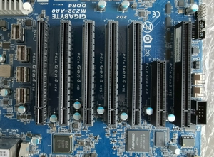 เมนบอร์ด MZ32-AR0 E-ATX พร้อมแฟลช รองรับซีพียู EPYC 7003 ซีรีส์ ซ็อกเก็ต SP3 หน่วยความจำแรม DDR4-3200mhz 16 ช่อง เมนบอร์ดเซิร์ฟเวอร์ - Product Image 3