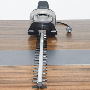 <span class=keywords><strong>Taille</strong></span>-<span class=keywords><strong>haie</strong></span> électrique 550W alimenté par courant alternatif, nouveau design portable avec lames doubles 550MM, garantie 1 an - Product Image 4