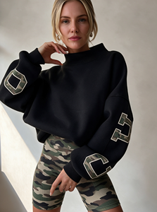 Felpa Grafica Mimetica con Collo Alto per Donne e Ragazze 2026, Oversize, Corta, a Maniche Lunghe, Larga, per l'Inverno - Product Image 3