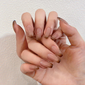 Tendencia de otoño e invierno usable largo marrón degradado arte simple terminado luz Ins uñas postizas puntas de uñas al por mayor - Product Image 1