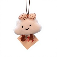 Pendentif désodorisant de voiture créatif, décoration parfumée, diffuseur d'arôme mignon en forme de dessin animé, ornement de rétroviseur en peluche pour l'intérieur
