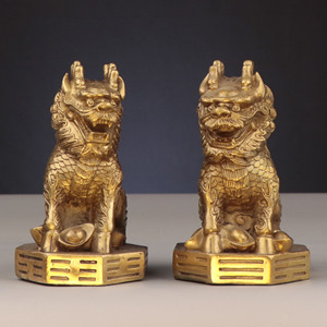 Coppia di Ornamenti Qilin in Ottone, Qilin che Calpesta il Bagua, Drago Cavallo della Ricchezza, Artigianato - Product Image 6