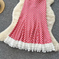 Robe longue décontractée WIWT pour femme, rouge et blanche à carreaux, bretelles spaghetti, coupe trapèze, ourlet à volants, sans manches, pour le quotidien et les vacances