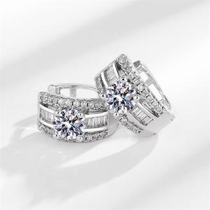 E4863 Orecchini con diamanti in oro bianco, taglio rotondo brillante, colore G, diamanti naturali, gioielli da sposa classici da donna - Product Image 3