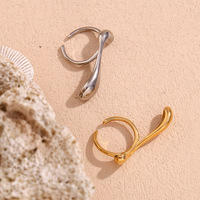 Bague ouverte géométrique unique pour femme Bijoux de mode en acier inoxydable de qualité fine avec fiançailles personnalisées antirouille
