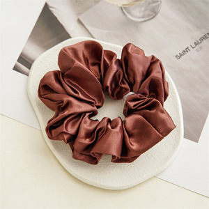 Bonitas bandas elásticas de satén para el cabello para <span class=keywords><strong>mujeres</strong></span> y niñas, bufanda Vintage, soporte para Coleta, lazos Scrunchy <span class=keywords><strong>en</strong></span> Material de tela - Product Image 6