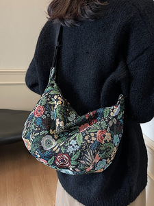 Bolso Bandolera de Gran Capacidad Estilo Bohemio Vintage para Mujer con Cierre y Correa Única, Nuevo, Moderno, Versátil y de Nicho - Product Image 6