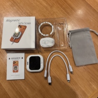 Dispositivo Magnetico per Mirroring Wireless dello Schermo per iPhone e Android, Visualizzazione in Tempo Reale della Fotocamera Posteriore, Monitor per Selfie e Streaming Live