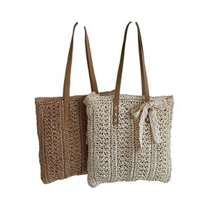 Borse Intrecciate a Mano Ottima Borsa da Spiaggia con Nodo in Cotone di Paglia Francese Maniglia Lusso Ratto Stock - Product Image 1